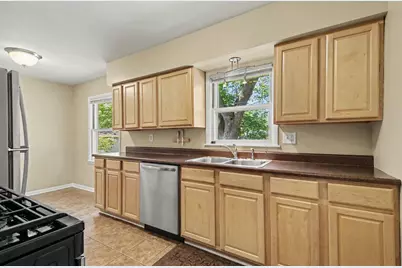 4725 Burgis Avenue SE, Kentwood, MI 49508 - Photo 7