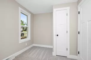1312 Crosby St NW, Grand Rapids, MI 49504 - Photo 7