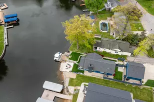 4759 Shore Dr, Coloma, MI 49038 - Photo 13