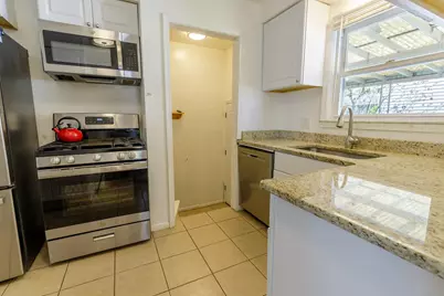 23636 Beverly Street, Saint Clair Shores, MI 48082 - Photo 9