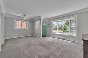 29138 Minton, Livonia, MI 48150 - Photo 3