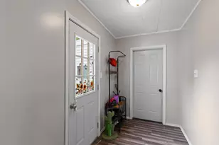 1109 Petoskey Ct, Adrian, MI 49221 - Photo 11