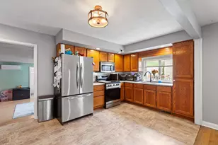 1109 Petoskey Ct, Adrian, MI 49221 - Photo 5