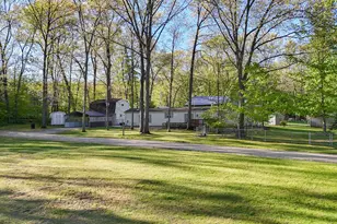 24599 Linden St, Dowagiac, MI 49047 - Photo 7