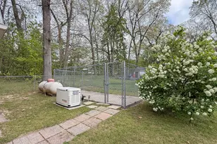 24599 Linden St, Dowagiac, MI 49047 - Photo 29