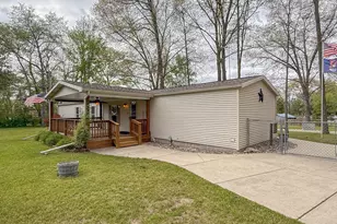 24599 Linden St, Dowagiac, MI 49047 - Photo 5