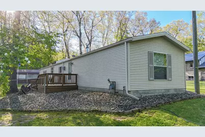 24599 Linden Street, Dowagiac, MI 49047 - Photo 3