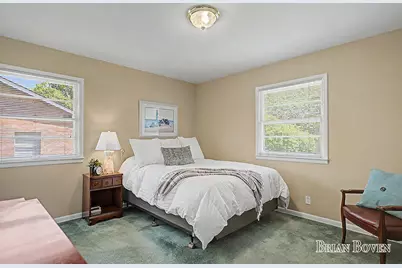 1406 Perkins Avenue NE, Grand Rapids, MI 49505 - Photo 17