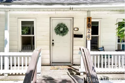 1026 Garfield Avenue NW, Grand Rapids, MI 49504 - Photo 5