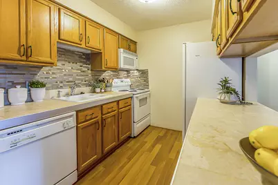 2592 Eagles Circle #6, Ypsilanti, MI 48197 - Photo 11