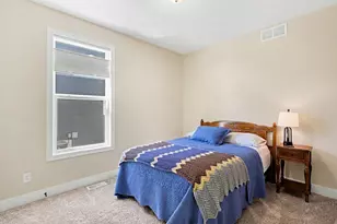17265 Richton Dr, Nunica, MI 49448 - Photo 9