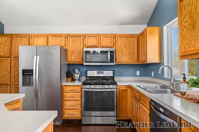 2070 Shiloh Point Drive SE, Grand Rapids, MI 49546 - Photo 7
