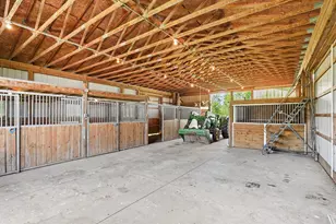 6540 Peckins Ln, Manchester, MI 48158 - Photo 3