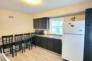 332 W 18th St, Holland, MI 49423 - Photo 11