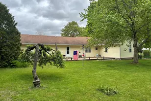 907 Wilson Ave, Sturgis, MI 49091 - Photo 3