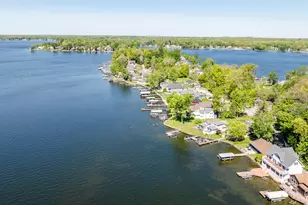8568 Lake Ave, Watervliet, MI 49098 - Photo 5