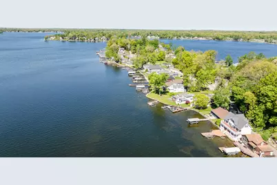 8568 Lake Avenue, Watervliet, MI 49098 - Photo 7