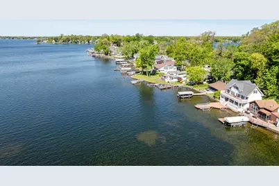 8568 Lake Avenue, Watervliet, MI 49098 - Photo 7
