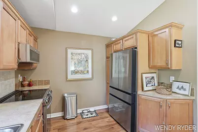 245 E Timberlake Drive, Holland, MI 49424 - Photo 7