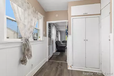 354 Brown Street SW, Grand Rapids, MI 49507 - Photo 7