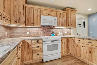 49476 Fairbanks Avenue, Paw Paw, MI 49079 - Photo 9