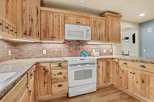 49476 Fairbanks Ave, Paw Paw, MI 49079 - Photo 9
