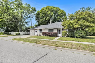 705 S Griffin Street, Grand Haven, MI 49417 - Photo 5