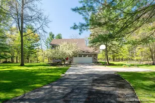 8717 River Oaks Cir, Greenville, MI 48838 - Photo 41