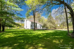 8717 River Oaks Cir, Greenville, MI 48838 - Photo 5
