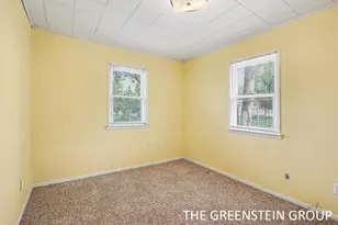 2541 Day Ave NW, Grand Rapids, MI 49544 - Photo 9