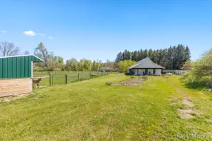 11117 W Snows Lake Rd, Greenville, MI 48838 - Photo 25