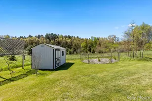 11117 W Snows Lake Rd, Greenville, MI 48838 - Photo 25