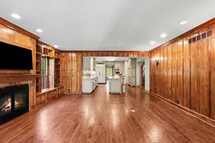 2203 Sheffield Dr, Kalamazoo, MI 49008 - Photo 5