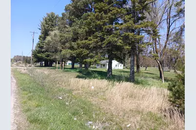 76 N Meyers Road, Ludington, MI 49431 - Photo 3