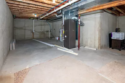 1401 Whispering Trail, Benton Harbor, MI 49022 - Photo 37