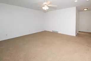1401 Whispering Trail, Benton Harbor, MI 49022 - Photo 29