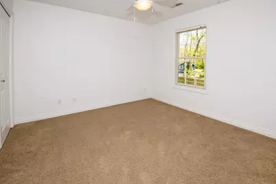 1401 Whispering Trail, Benton Harbor, MI 49022 - Photo 25