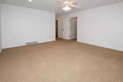 1401 Whispering Trail, Benton Harbor, MI 49022 - Photo 35