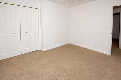 1401 Whispering Trail, Benton Harbor, MI 49022 - Photo 33