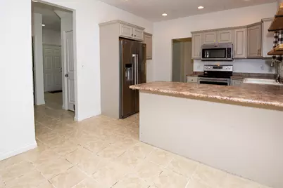 1401 Whispering Trail, Benton Harbor, MI 49022 - Photo 45