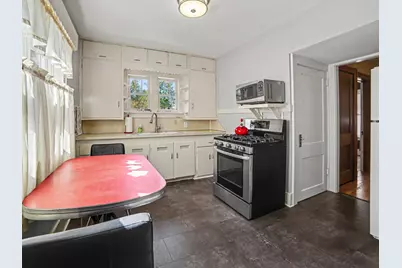921 Ireland Avenue, Muskegon, MI 49441 - Photo 11