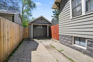 921 Ireland Ave, Muskegon, MI 49441 - Photo 5