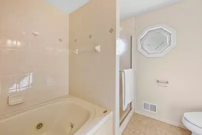 2119 Rochelle Park Drive, Rochester Hills, MI 48309 - Photo 19