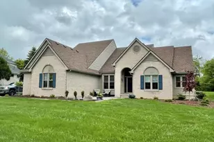 6961 Suncrest Dr, Saline, MI 48176 - Photo 1