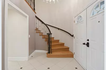 653 Perrien Place, Grosse Pointe Woods, MI 48236 - Photo 7