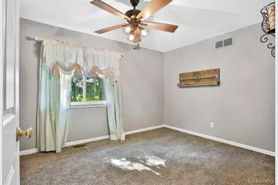 3288 Hickory Drive, Lake Orion, MI 48359 - Photo 23