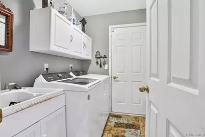 3288 Hickory Drive, Lake Orion, MI 48359 - Photo 15