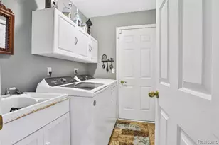 3288 Hickory Dr, Lake Orion, MI 48359 - Photo 15