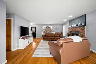 3140 Bluffwood Pl, Saint Joseph, MI 49085 - Photo 11