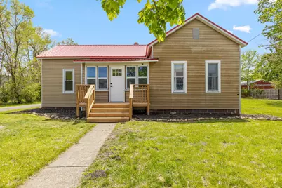 156 W Beech Street NE, Cedar Springs, MI 49319 - Photo 1